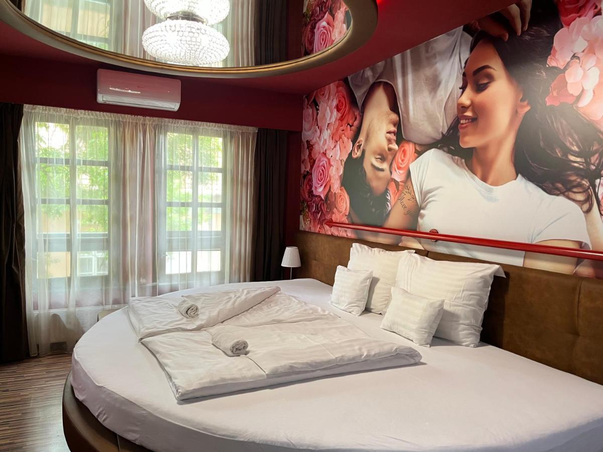 Hotel Corvin 귤러 외부 사진