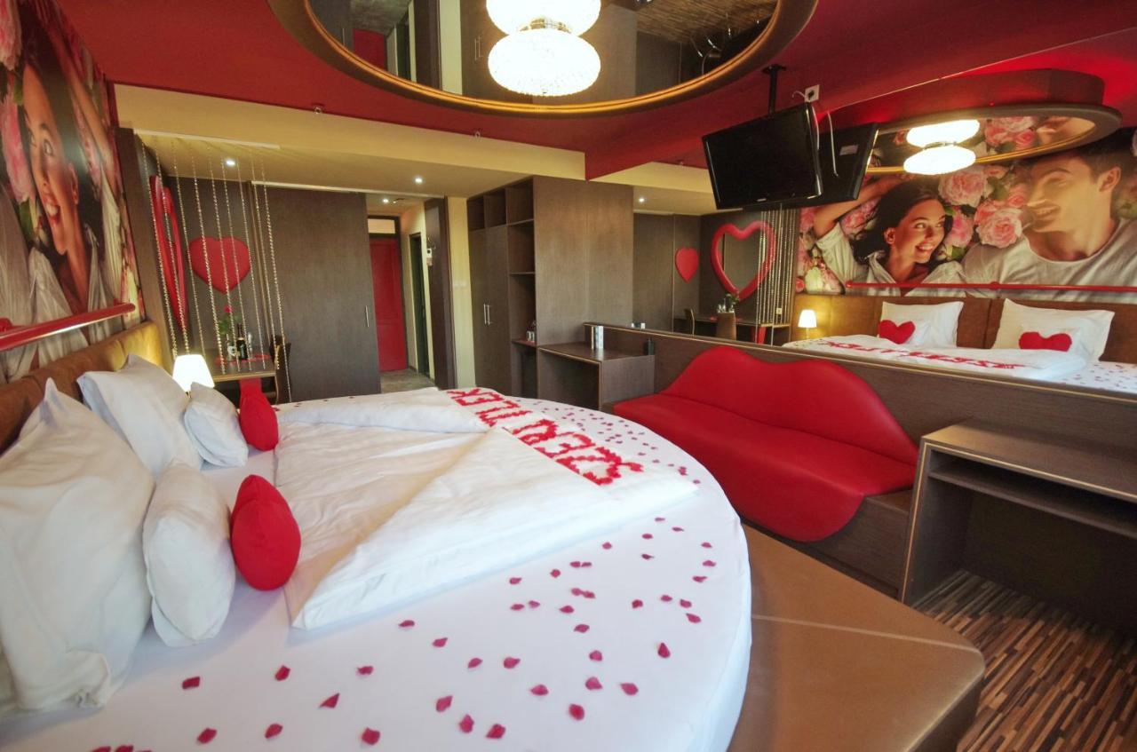 Hotel Corvin 귤러 외부 사진