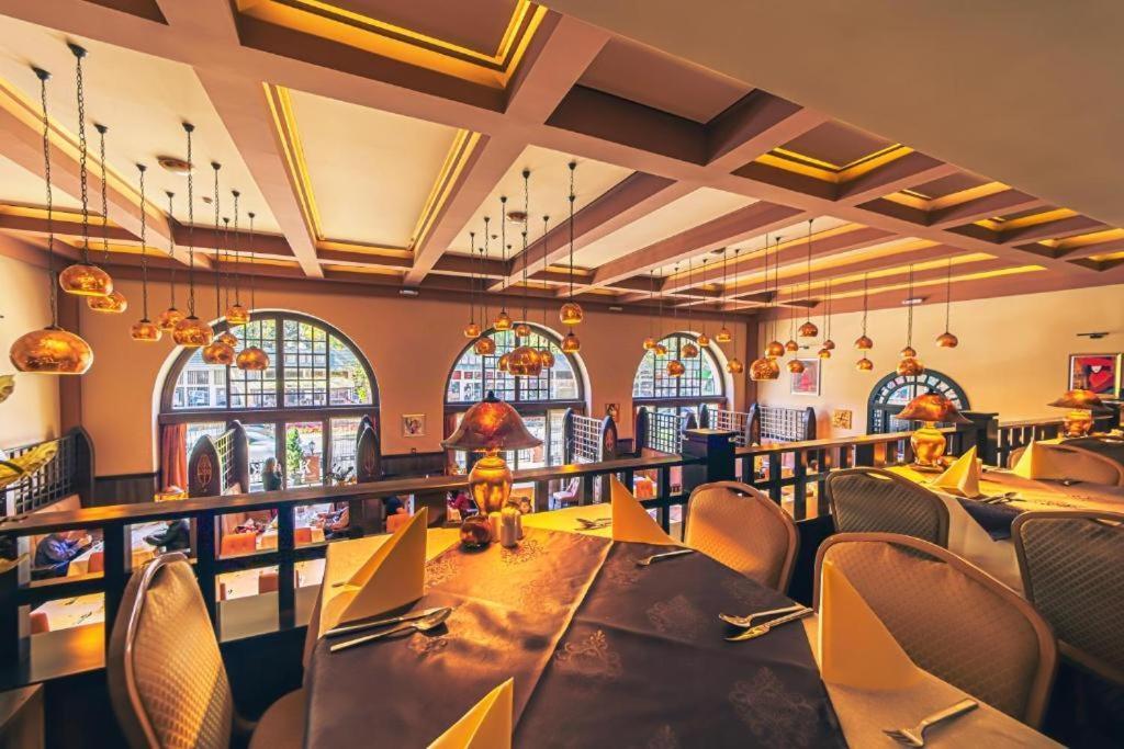 Hotel Corvin 귤러 외부 사진