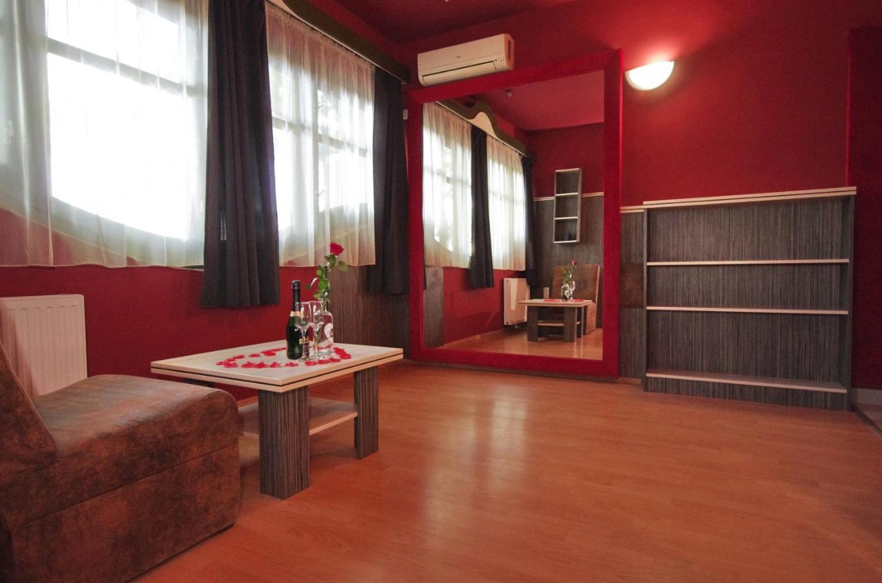 Hotel Corvin 귤러 외부 사진